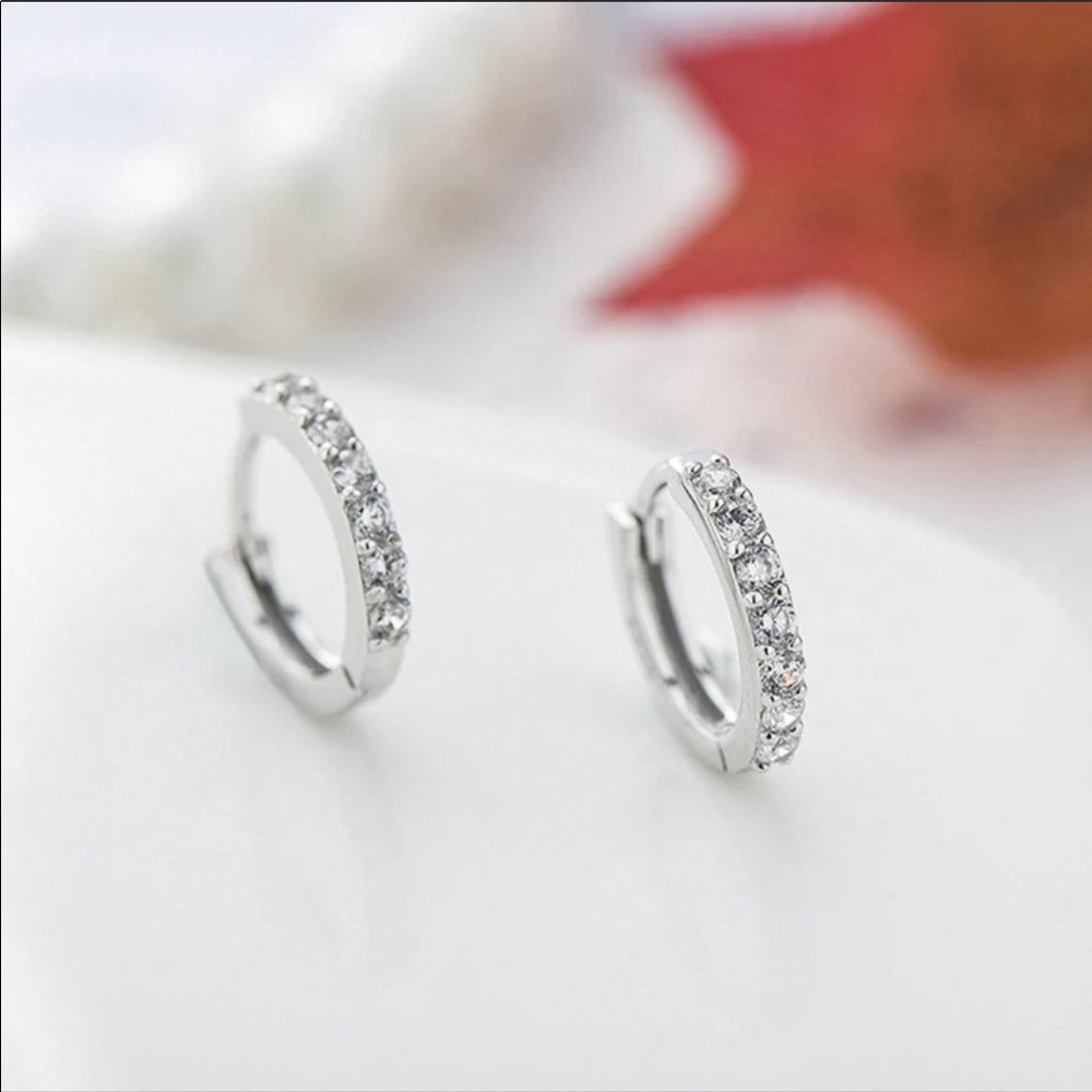 NEW 925 STERLING SILVER DIAMOND HOOP EARRINGS - Picture 8 of 10